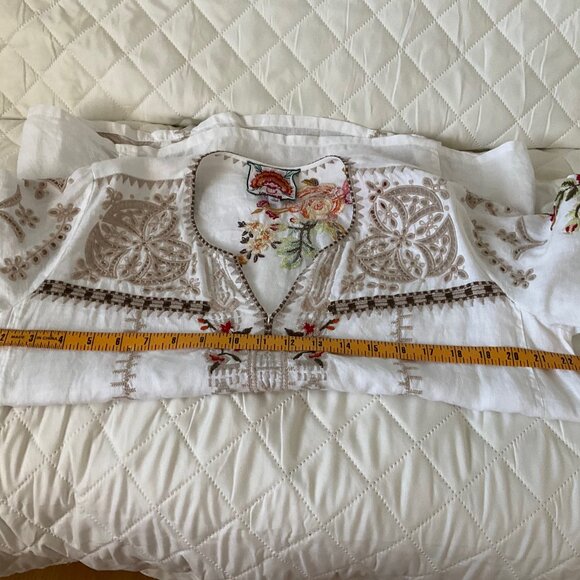 Johnny Was Medium Linen Embroidered Top - Picture 3 of 6